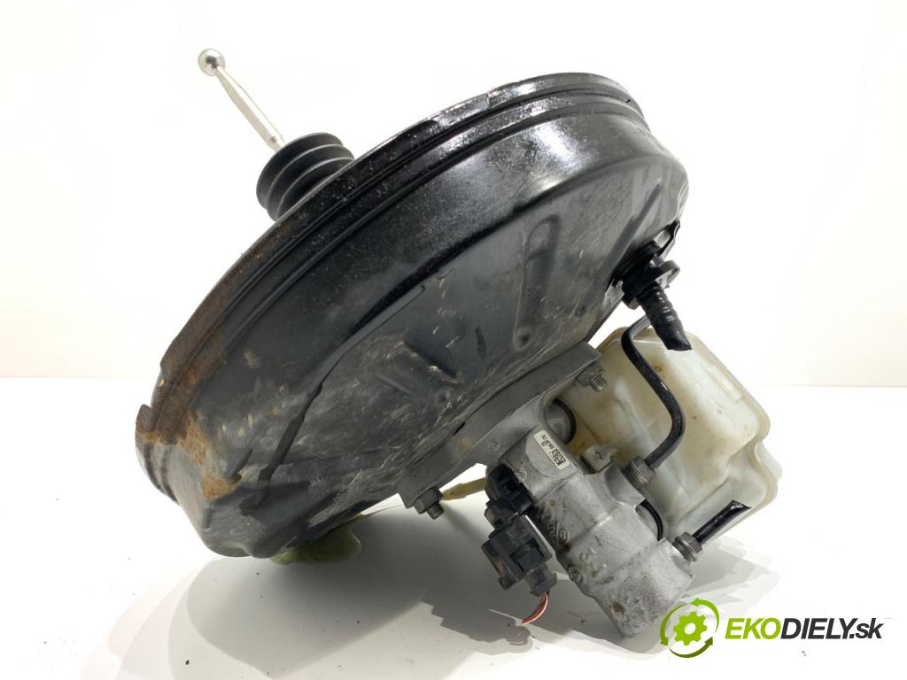 VW PASSAT B7 Kombi 2013 103 kW 2.0 TDI 1968 posilovač bŕzd 3C1614105AP