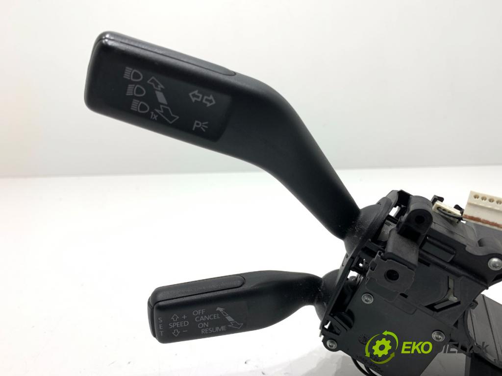 VW PASSAT B7 Kombi 2013 103 kW 2.0 TDI 1968 Prepínač kombinovaný 3C9953501BG (Prepínacie páčky pod volantom)