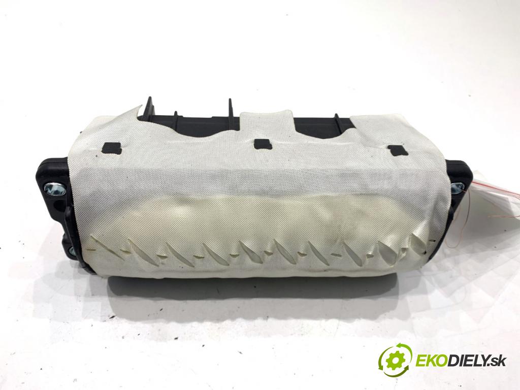 VW PASSAT B7 Kombi 2013 103 kW 2.0 TDI 1968 AirBag spolujazdca 3AA880204B (Airbag)