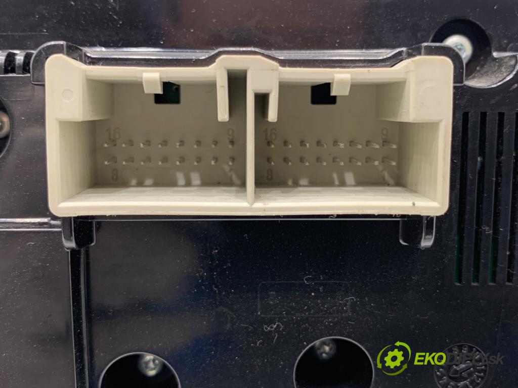 VW PASSAT B7 Kombi 2013 103 kW 2.0 TDI 1968 Panel ovládania kúrenia 3AA907044AG (Prepínacie páčky pod volantom)