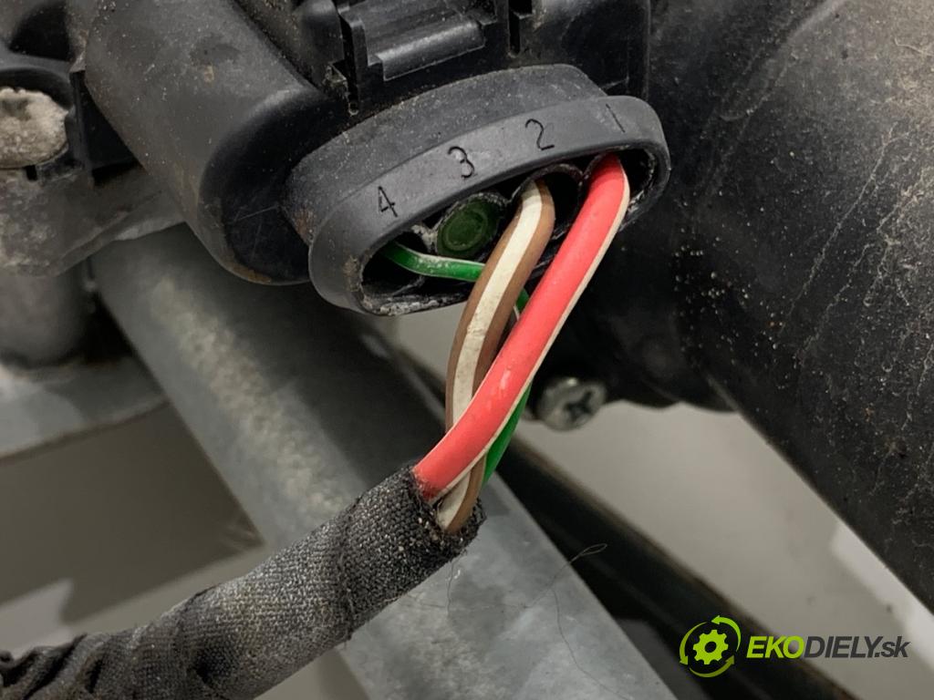 VW PASSAT B7 Kombi 2013 103 kW 2.0 TDI 1968 Mechanizmus stieračov predný 3AB955419 (Motorček stieračov predný)