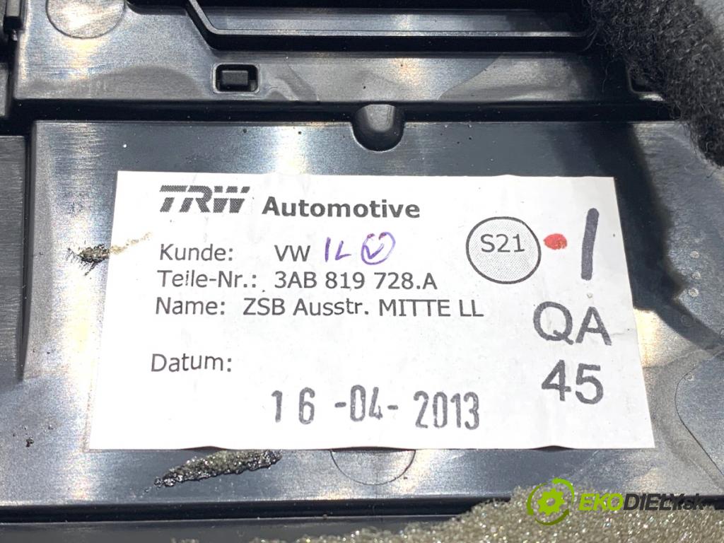 VW PASSAT B7 Kombi 2013 103 kW 2.0 TDI 1968 mří topení přední část 3AB819728A