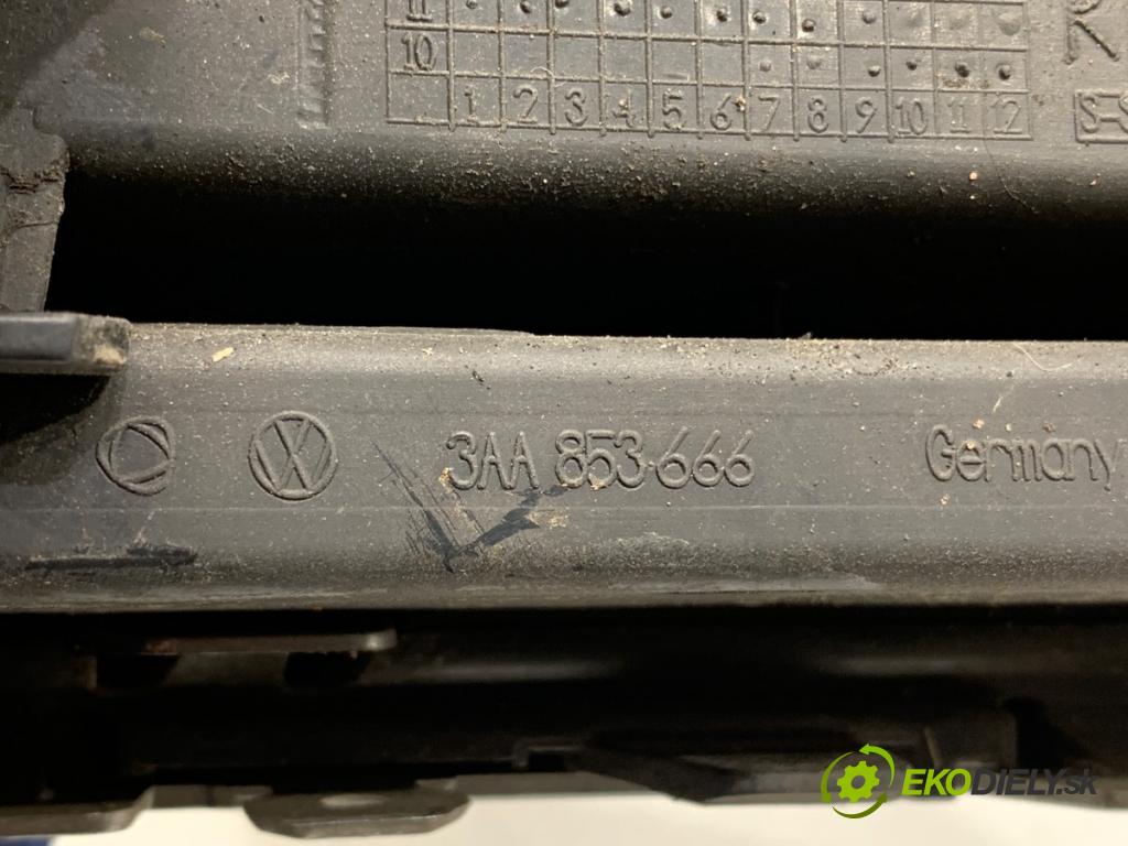 VW PASSAT B7 Kombi 2013 103 kW 2.0 TDI 1968 mří nárazníka levý přední část 3AA853666