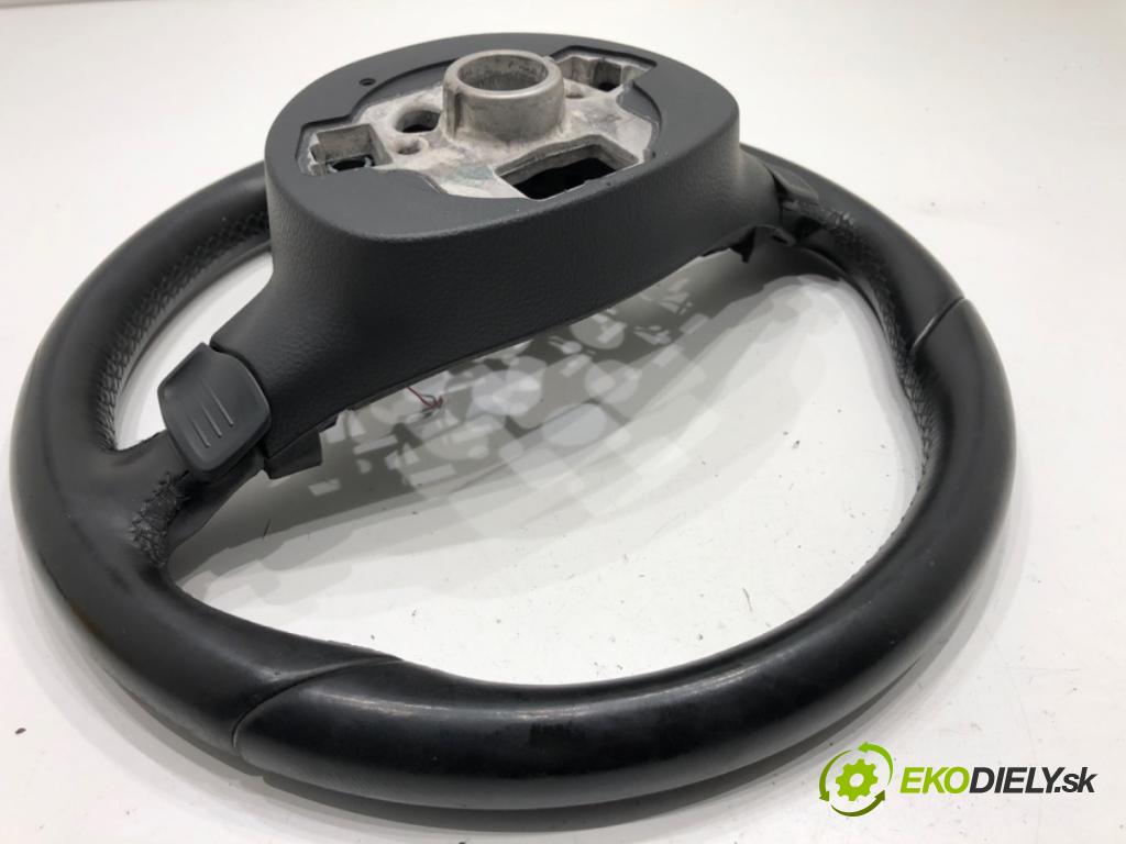 VW PASSAT B7 Kombi 2013 103 kW 2.0 TDI 1968 Volant 3C8419091BF (Volant)