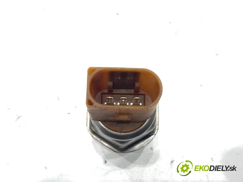 VW PASSAT B7 Kombi 2013 103 kW 2.0 TDI 1968 Snímač tlaku paliva 03L906054 (Snímač)