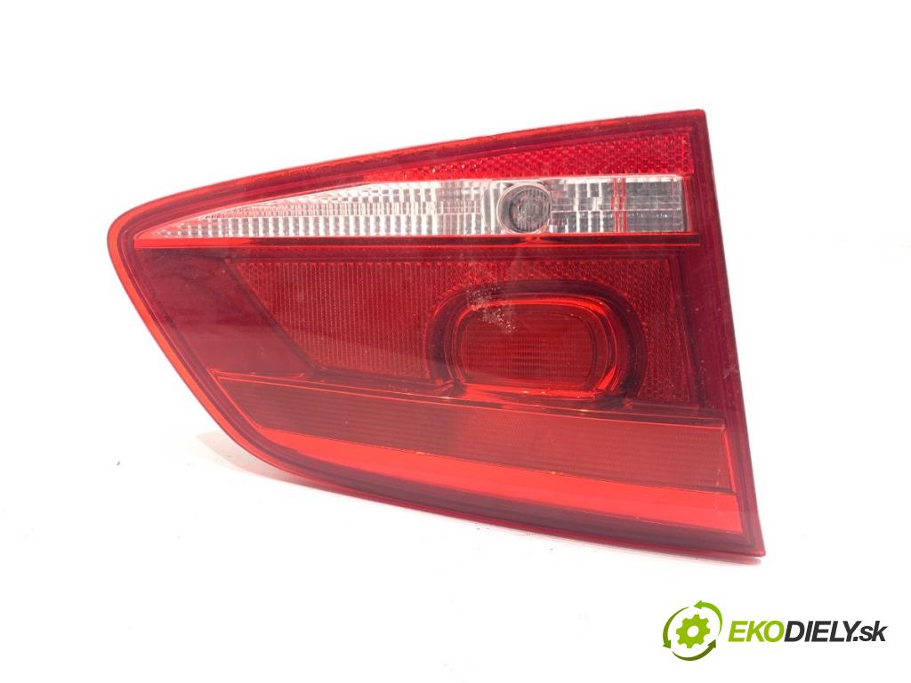 VW PASSAT B7 Kombi 2013 103 kW 2.0 TDI 1968 světlo zadní část levá strana vnitřní 3AF945093L (Klika dveří ostatní)