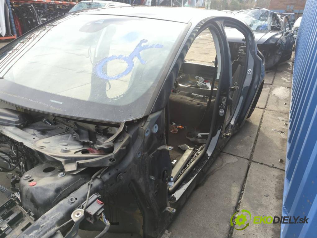 FORD FOCUS IV liftback 2019 88 kW 1.5 EcoBlue 1499 KAROSERIA ČTVRŤÁK blatník zadní část levý pravý práh střecha PODŁUŻNICA levý pravý
