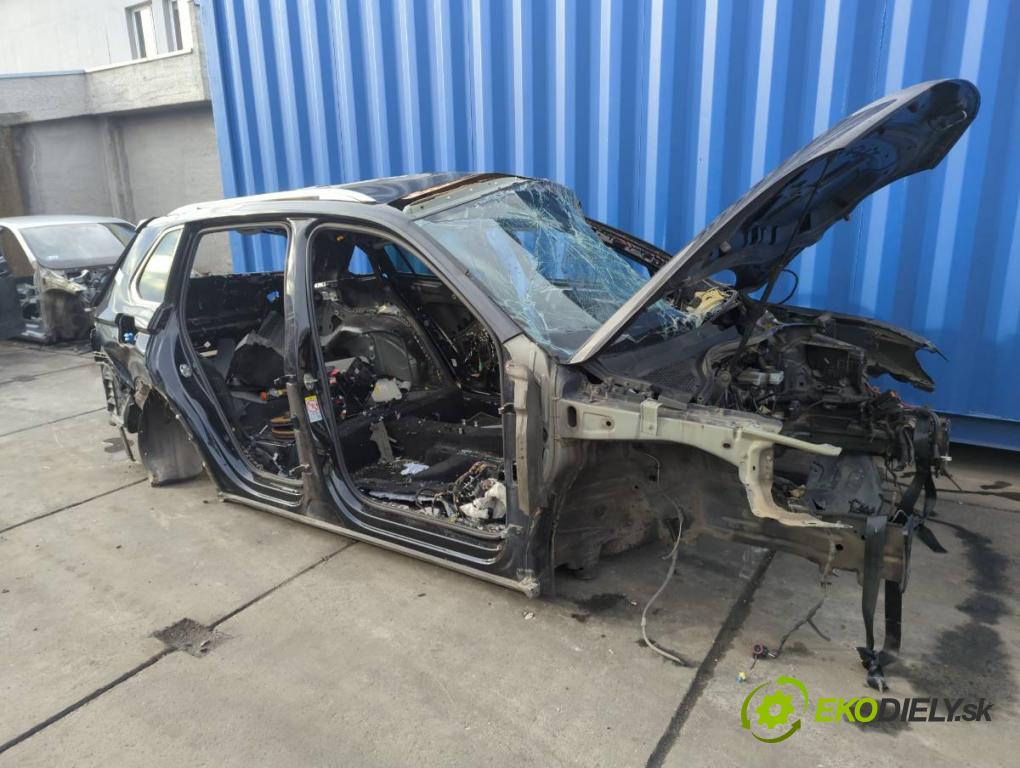 VW TIGUAN SUV 2017 110 kW 2.0 TDI 4motion 1968 KAROSERIA ČTVRŤÁK blatník zadní část levý pravý práh střecha PODŁUŻNICA levý pravý