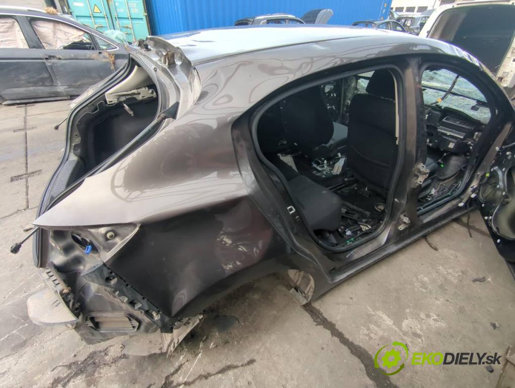 MAZDA 3 BM liftback 2016 88 kW 2.0 1998 KAROSERIA ČTVRŤÁK blatník zadní část levý pravý práh střecha PODŁUŻNICA levý pravý