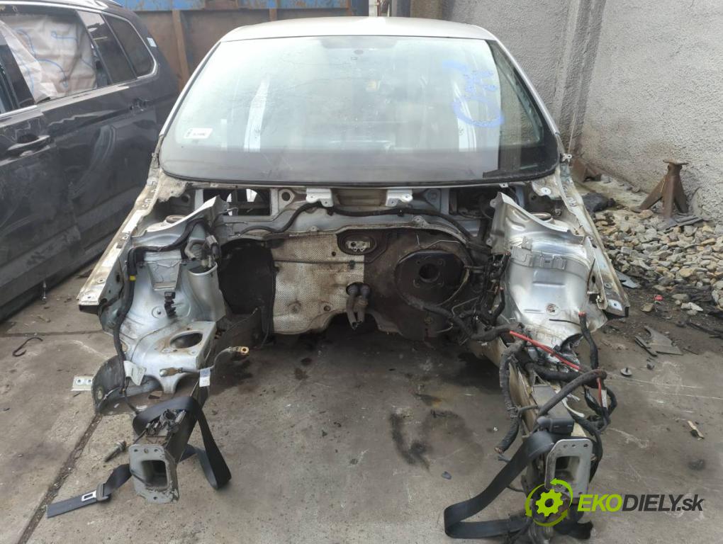 SEAT TOLEDO IV liftback 2016 66 kW 1.2 TSI 1197 KAROSERIA ČTVRŤÁK blatník zadní část levý pravý práh střecha PODŁUŻNICA levý pravý
