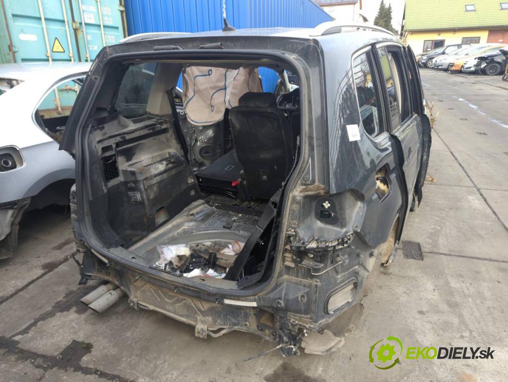 VW TOURAN nadwozie wielkoprzestrzenne (MPV) 2017 132 kW 1.8 TSI 1798 KAROSERIA ČTVRŤÁK blatník zadní část levý pravý práh střecha PODŁUŻNICA levý pravý