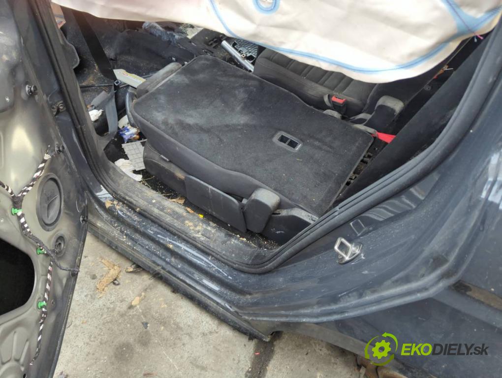 VW TOURAN nadwozie wielkoprzestrzenne (MPV) 2017 132 kW 1.8 TSI 1798 KAROSERIA ČTVRŤÁK blatník zadní část levý pravý práh střecha PODŁUŻNICA levý pravý
