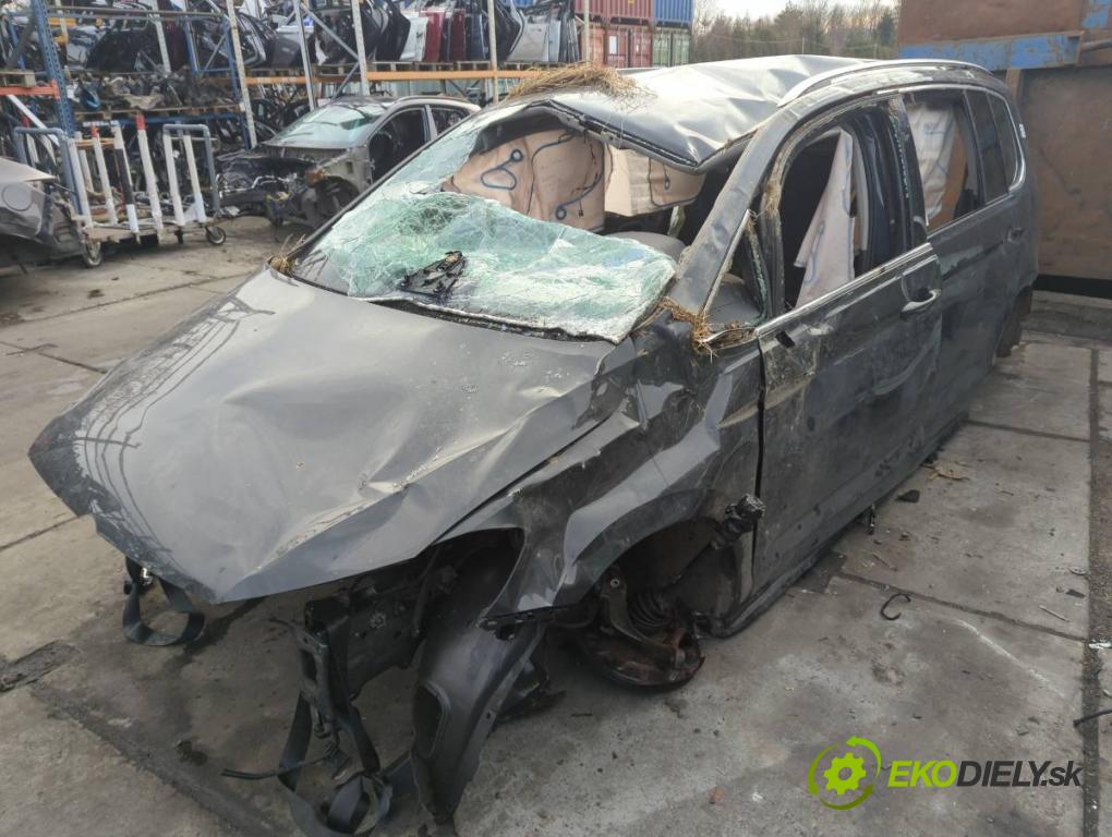 VW TOURAN nadwozie wielkoprzestrzenne (MPV) 2017 132 kW 1.8 TSI 1798 KAROSERIA ČTVRŤÁK blatník zadní část levý pravý práh střecha PODŁUŻNICA levý pravý