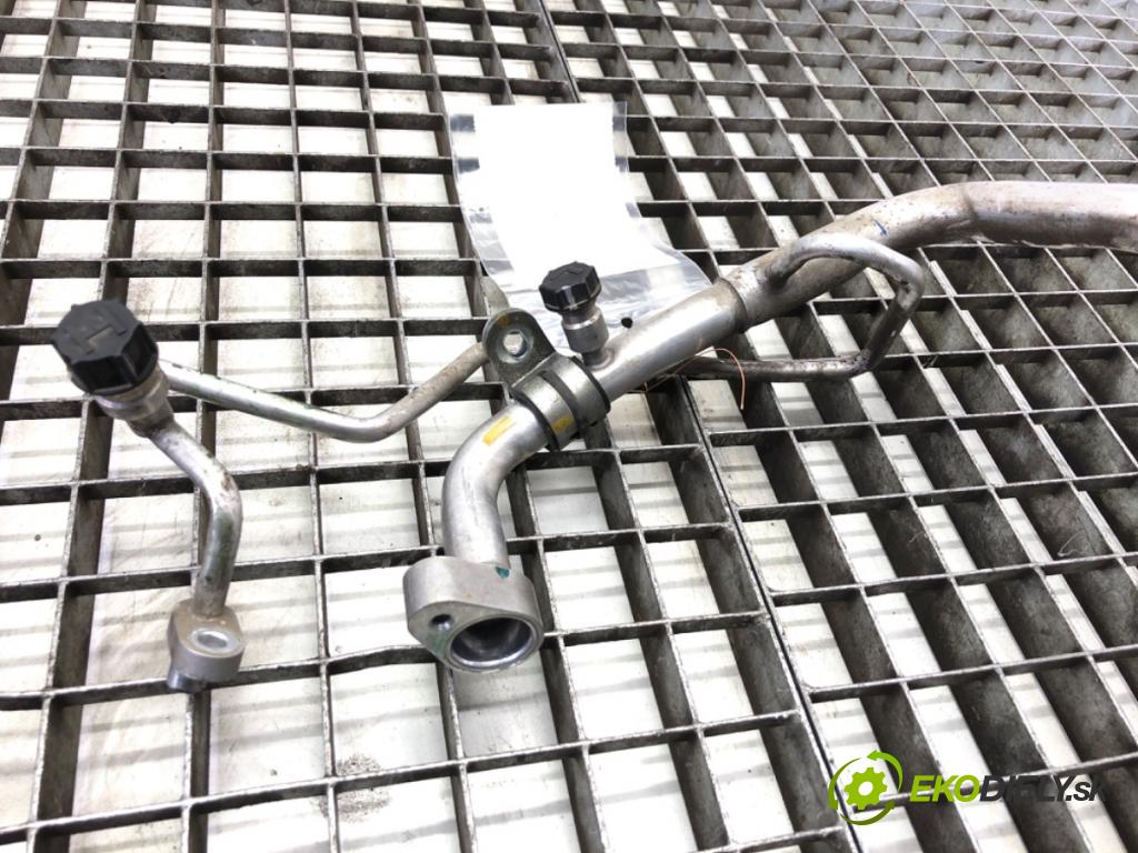 NISSAN QASHQAI J11 SUV 2015 85 kW 1.2 DIG-T 1197 rúrka klimatizace 92446-4EB0A (Trubka klimatizace)