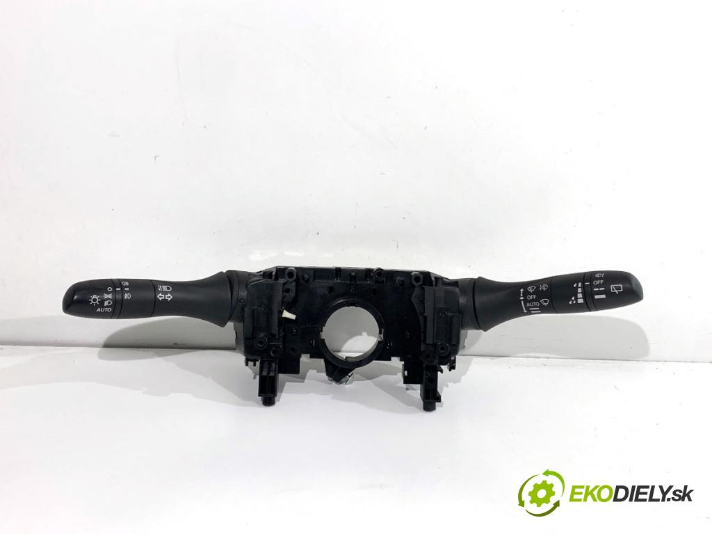 NISSAN QASHQAI J11 SUV 2015 85 kW 1.2 DIG-T 1197 Prepínač kombinovaný  (Prepínacie páčky pod volantom)