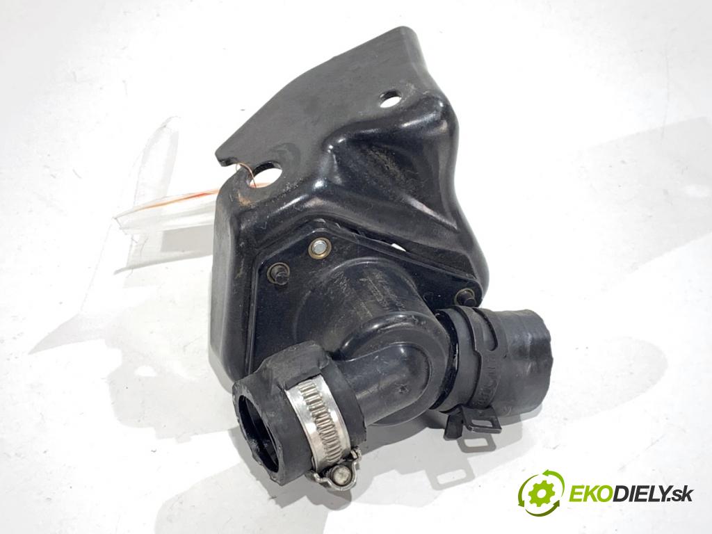 NISSAN QASHQAI J11 SUV 2015 85 kW 1.2 DIG-T 1197 DALŠÍ: Pumpa vody 144839204R (Vodná pumpa)