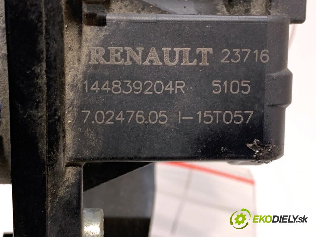 NISSAN QASHQAI J11 SUV 2015 85 kW 1.2 DIG-T 1197 DALŠÍ: Pumpa vody 144839204R (Vodná pumpa)