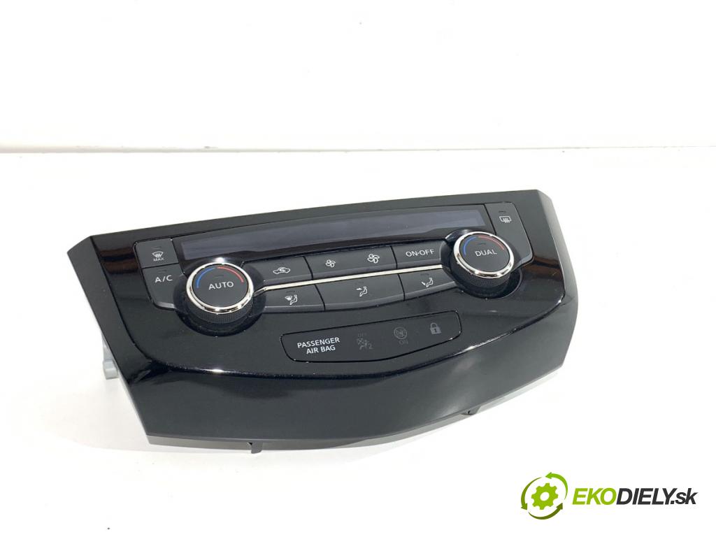 NISSAN QASHQAI J11 SUV 2015 85 kW 1.2 DIG-T 1197 Panel ovládania kúrenia 275004EA0A (Prepínacie páčky pod volantom)