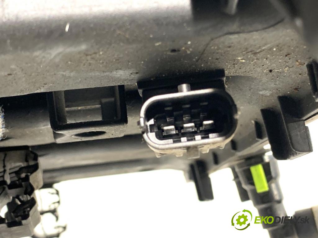 NISSAN QASHQAI J11 SUV 2015 85 kW 1.2 DIG-T 1197 Potrubie sacie, sanie 140036109R (Sacie potrubie)