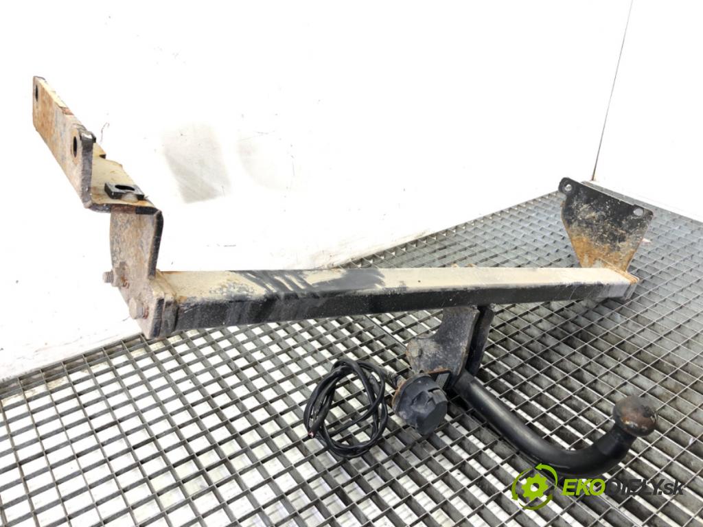 NISSAN QASHQAI J11 SUV 2015 85 kW 1.2 DIG-T 1197 Hák tažné zařízení  (Tažné zařízení)