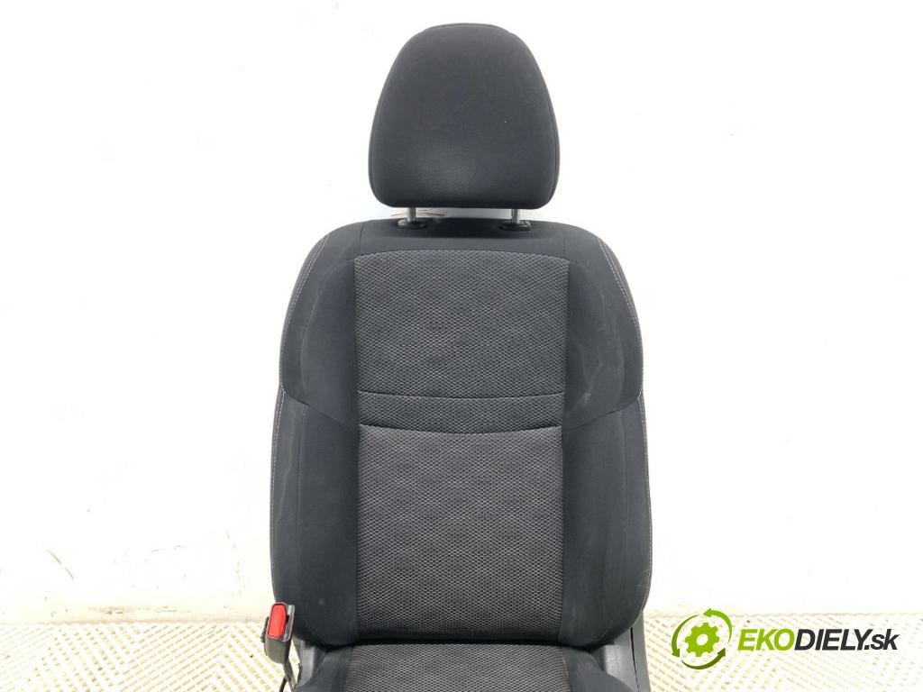 NISSAN QASHQAI J11 SUV 2015 85 kW 1.2 DIG-T 1197 Sedadlo ľavy predný