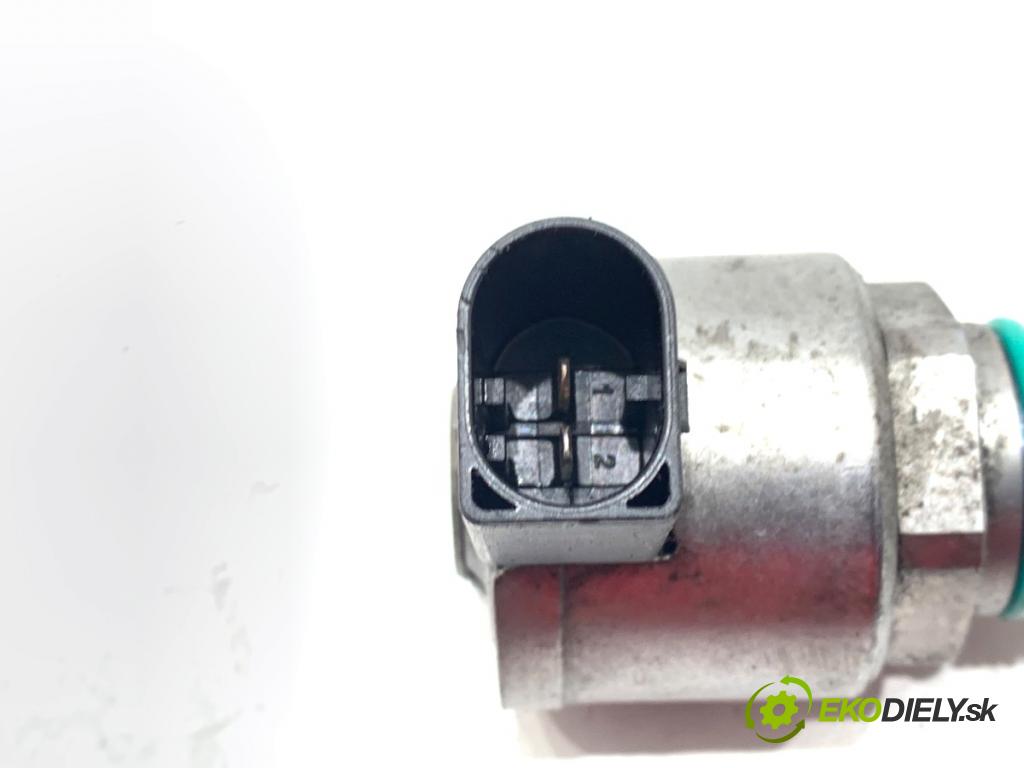 VW PASSAT B8 Kombi 2016 140 kW 2.0 TDI 1968 Regulátor tlaku paliva 04L130764C (Palivový systém ostatné)