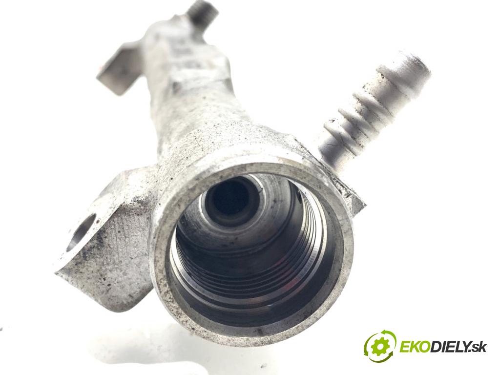 VW PASSAT B8 Kombi 2016 140 kW 2.0 TDI 1968 Lišta vstrekovacia 04L089G (Vstrekovacia lišta)