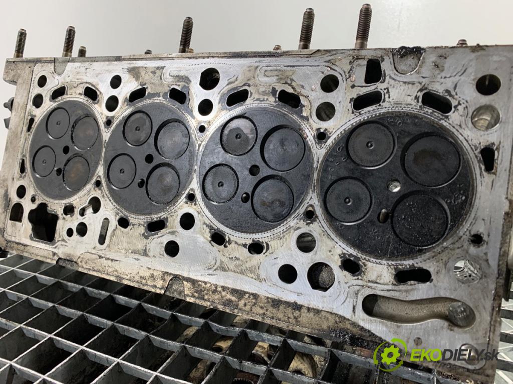 VW PASSAT B8 Kombi 2016 140 kW 2.0 TDI 1968 hlava válců 04L103373E (Hlava válců)