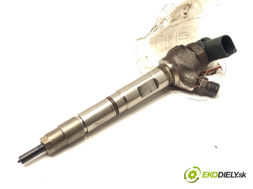 VW PASSAT B8 Kombi 2016 140 kW 2.0 TDI 1968 vstrekovač 04L130277AE (Vstrekovač paliva)