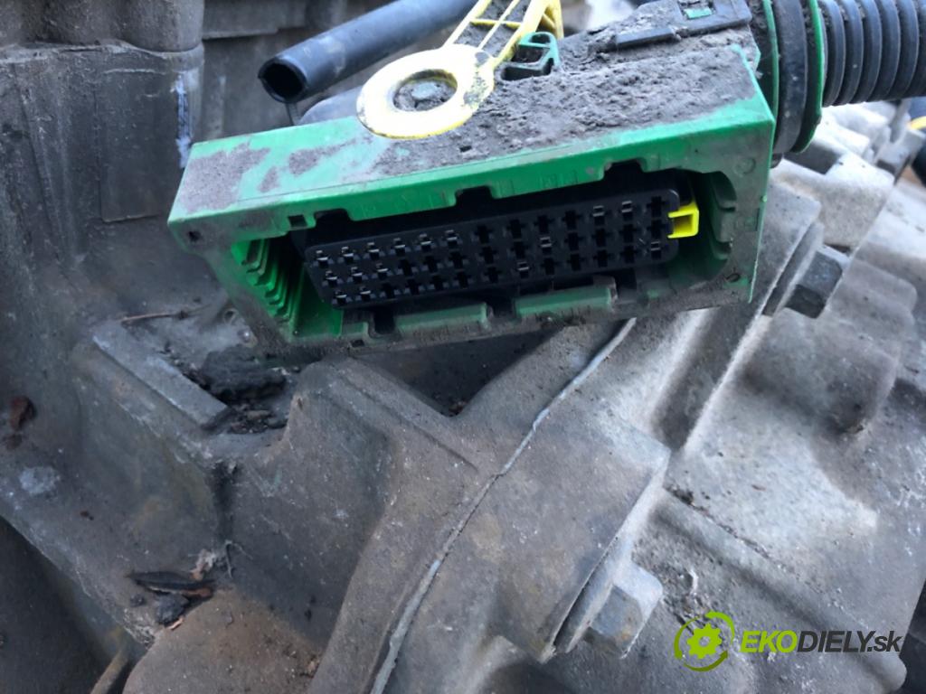 VOLVO FH II Platforma / podwozie 2015 368 kW 500 368 kW [500 KM] olej napędowy 2017 - 2022 12777 Prevodovka AT2612E (Prevodovka)