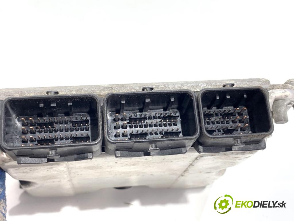 RENAULT TRAFIC II Autobus 2002 60 kW 1.9 dCI 80 (JL0B) 1870 riadiaca jednotka Motor 0281010633 (Riadiaca jednotka)