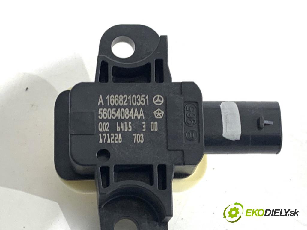 MERCEDES-BENZ GLE SUV 2018 190 kW 350 d 4-matic (166.024) 2987 Snímač nárazu A1668210351 (Snímač nárazu)