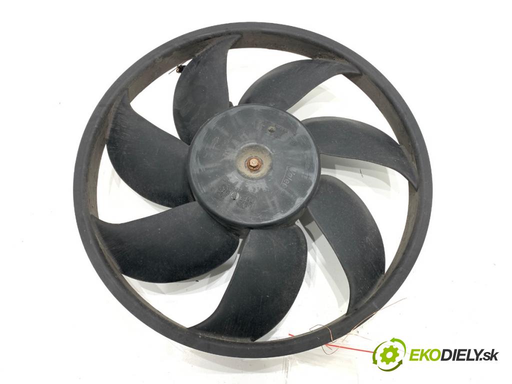 FORD FIESTA MK7 liftback 2015 70 kW 1.5 TDCi 1499 Ventilátor chladiča T961200 (Ventilátor)