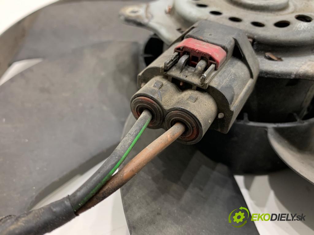 FORD FIESTA MK7 liftback 2015 70 kW 1.5 TDCi 1499 Ventilátor chladiča T961200 (Ventilátor)