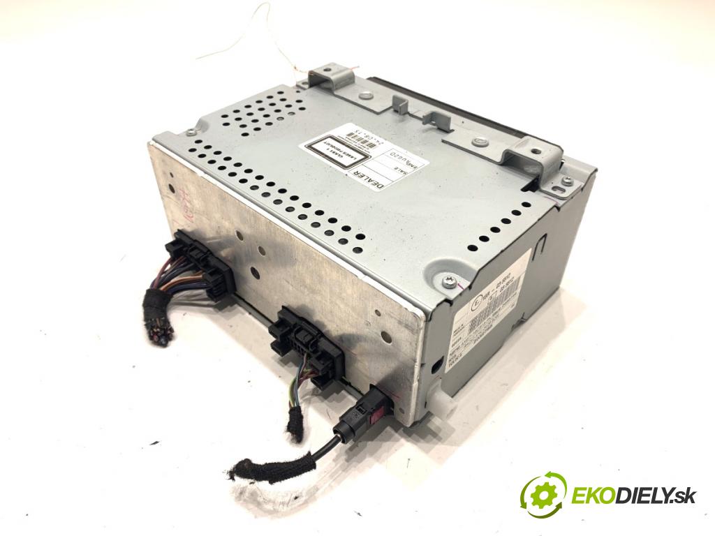 FORD FIESTA MK7 liftback 2015 70 kW 1.5 TDCi 1499 RADIO AM5T-18C815-PK (Audio zariadenie)