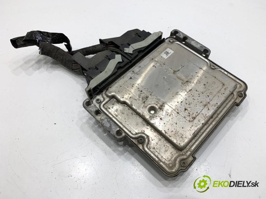 FORD FIESTA MK7 liftback 2015 70 kW 1.5 TDCi 1499 riadiaca jednotka Motor F1B1-12A650-ATH (Riadiaca jednotka)