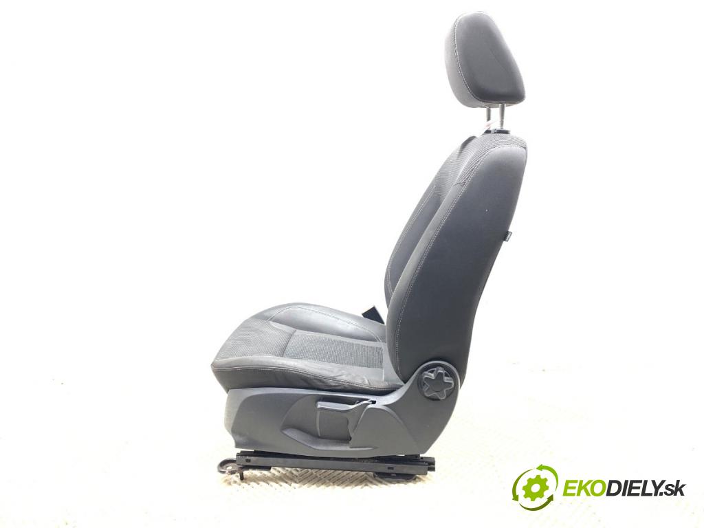 FORD FIESTA MK7 liftback 2015 70 kW 1.5 TDCi 1499 Sedadlo ľavy predný