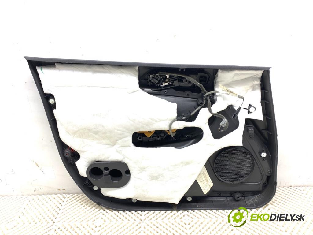 FORD FIESTA MK7 liftback 2015 70 kW 1.5 TDCi 1499 ča dveře pravý přední část
