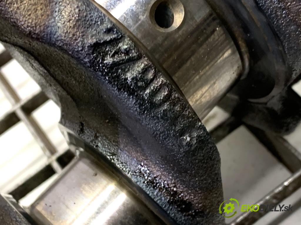 BMW E61 Kombi 2007 130 kW 525 d 2497 Kardaň, hriadeľ KLIKA: 7790913 (Blok motora ostatné)