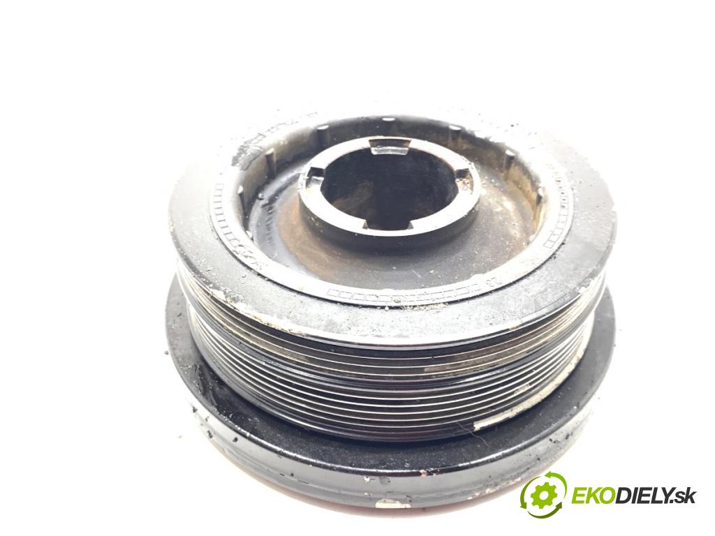 BMW E61 Kombi 2007 130 kW 525 d 2497 kolo kolová hřídele  (Remenice)