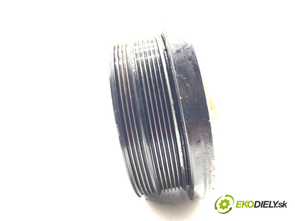 BMW E61 Kombi 2007 130 kW 525 d 2497 kolo kolová hřídele (Remenice)