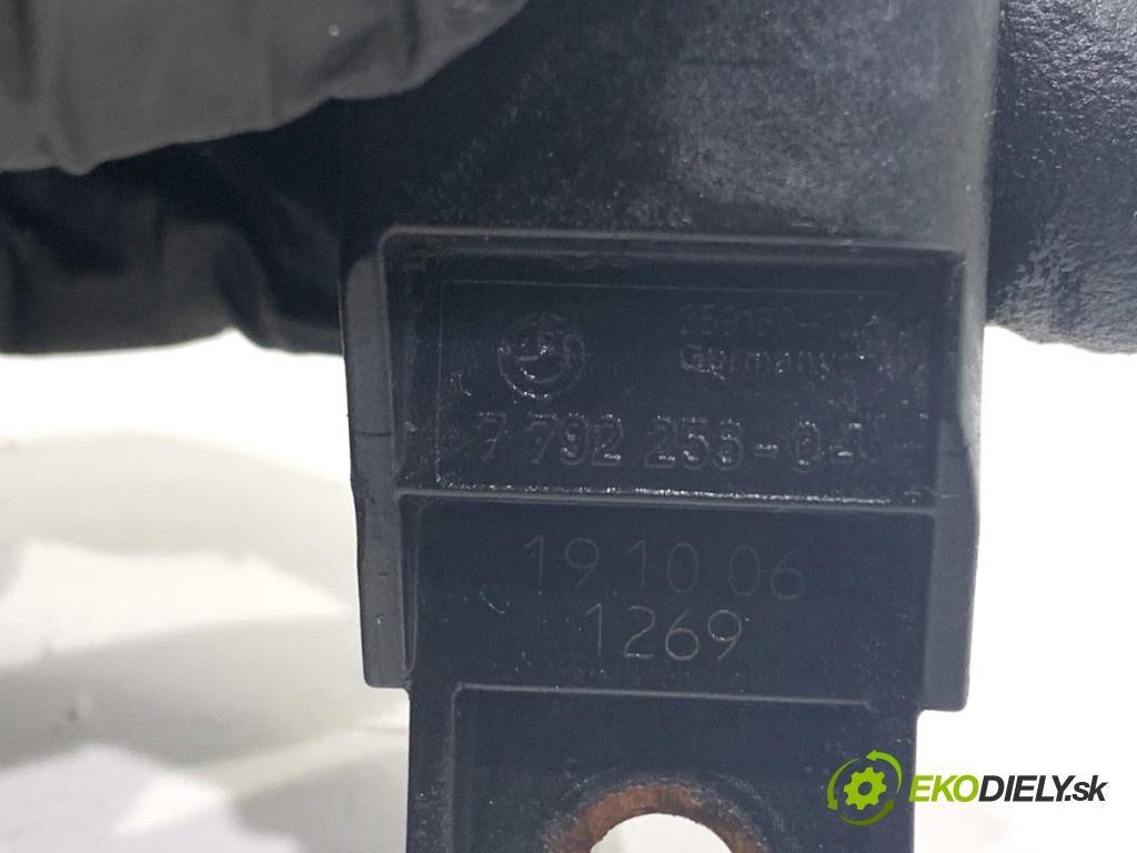 BMW E61 Kombi 2007 130 kW 525 d 2497 Snímač pozície vačkového hriadeľa 7792256 (Snímač polohy kľukového hriadeľa)