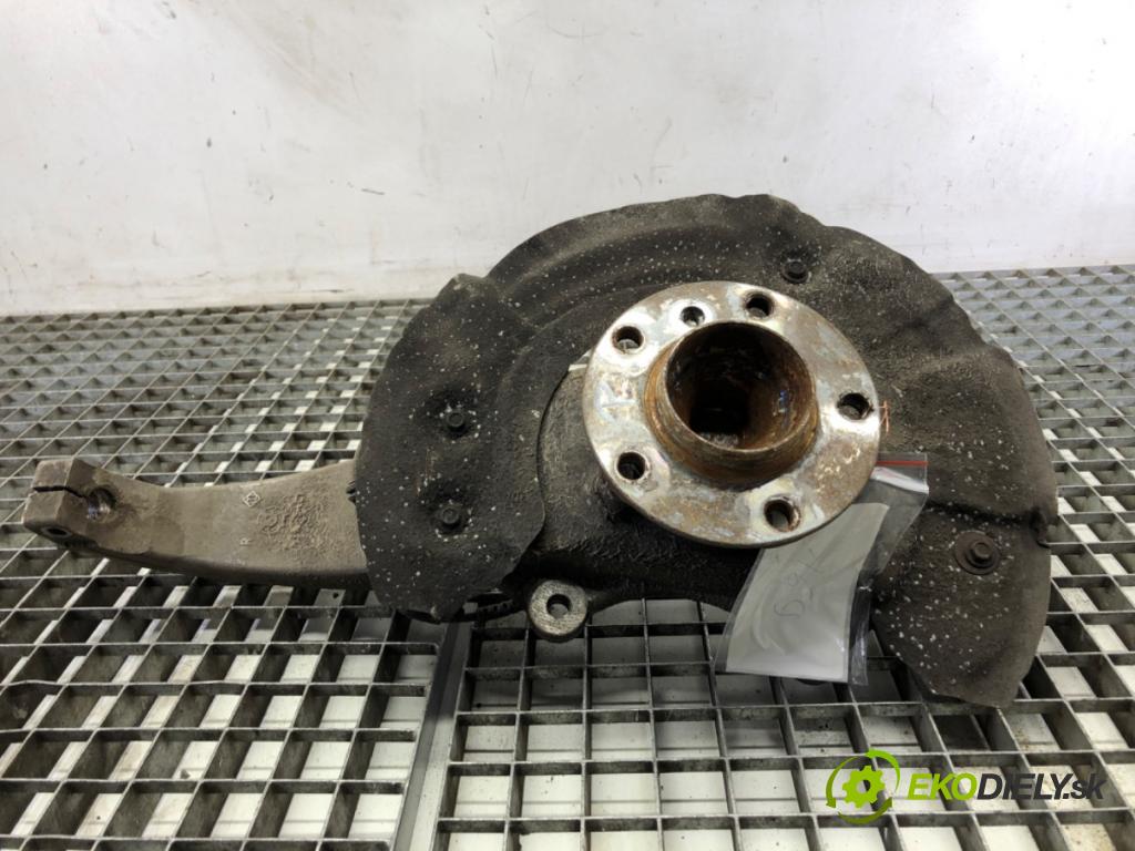 BMW F07 liftback 2013 135 kW 520 d 1995 náboj pravy predný