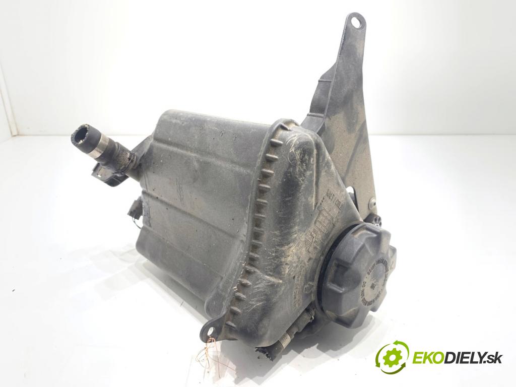 BMW F07 liftback 2013 135 kW 520 d 1995 nádržka vyrovnávací kapaliny chadicího 7601949