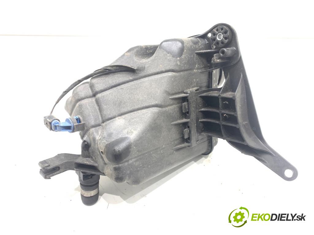 BMW F07 liftback 2013 135 kW 520 d 1995 nádržka vyrovnávací kapaliny chadicího 7601949