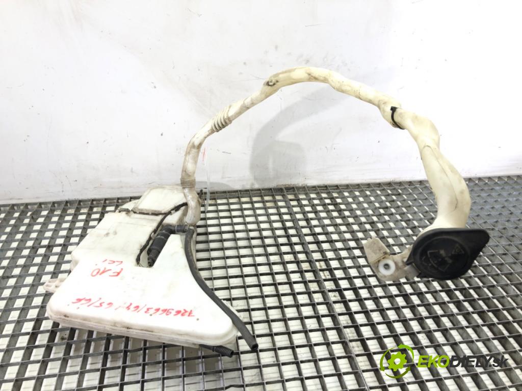 BMW F07 liftback 2013 135 kW 520 d 1995 nádržka ostřikovačů 7601949