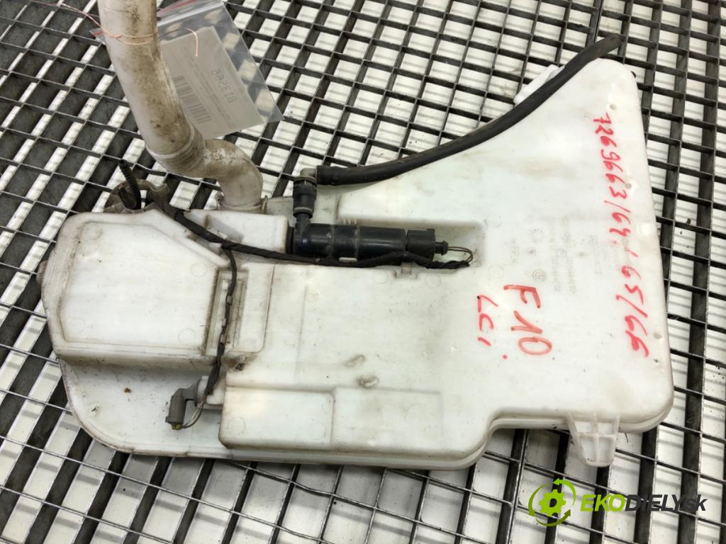 BMW F07 liftback 2013 135 kW 520 d 1995 nádržka ostřikovačů 7601949