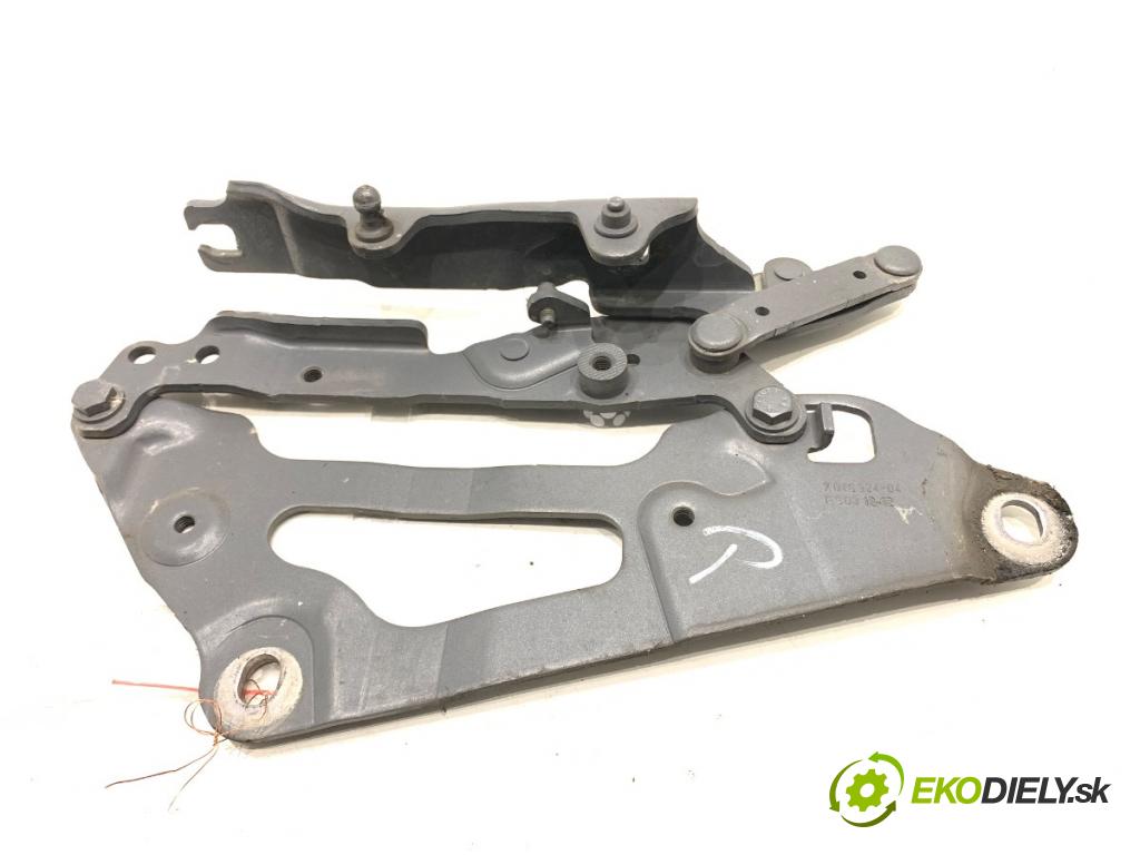 BMW F07 liftback 2013 135 kW 520 d 1995 závěs kapoty pravý přední část 7046324