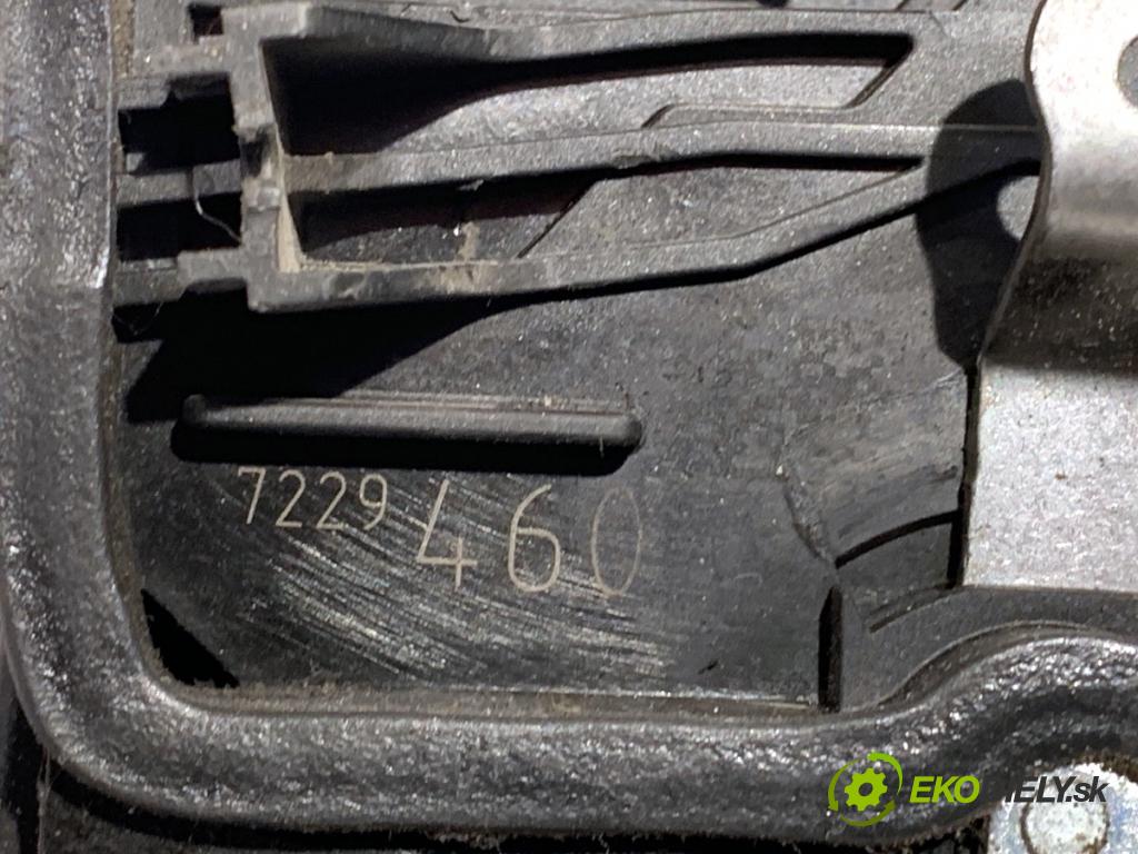 BMW F07 liftback 2013 135 kW 520 d 1995 zámok Dvere pravy zad 7229460