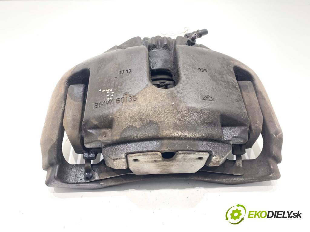 BMW F07 liftback 2013 135 kW 520 d 1995 Brzdič strmeň pravy predný 60/36